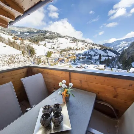 Alpen D4 Ferienhaus *