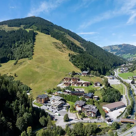 Ferienhaus Alpen D4 *